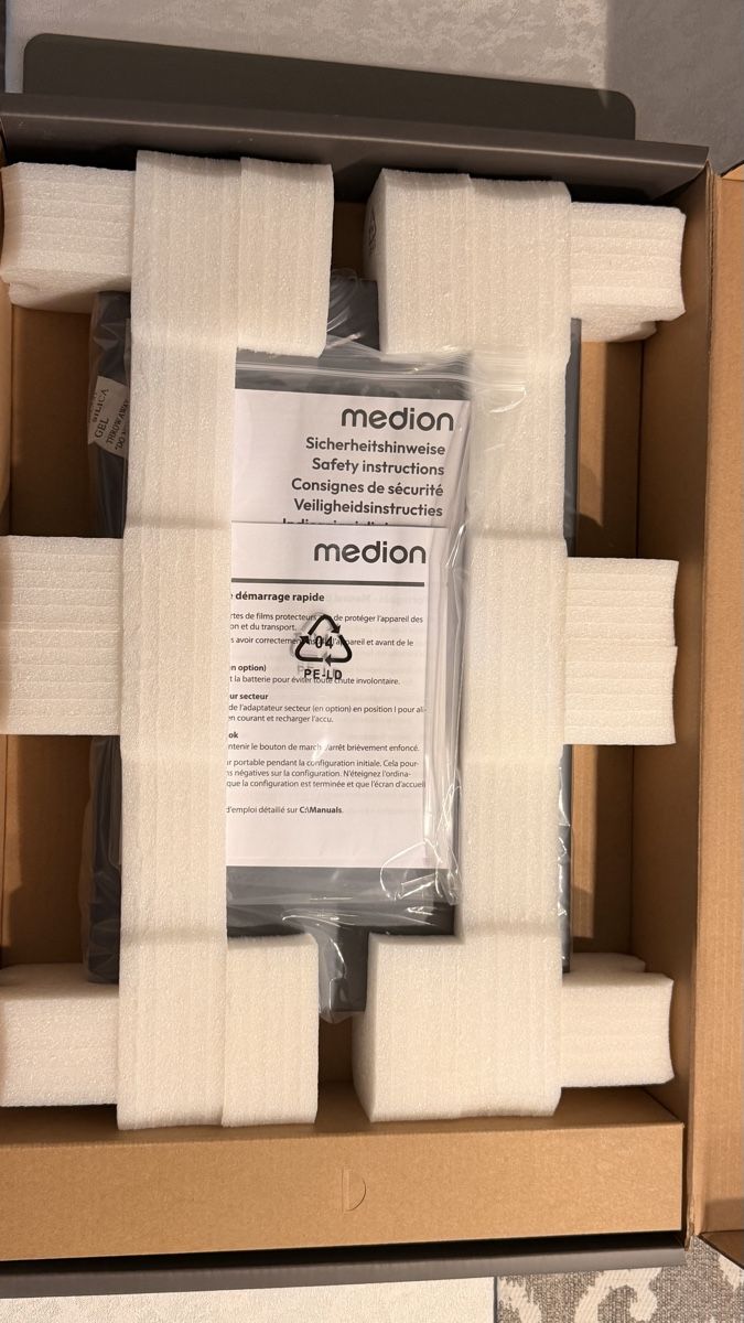 Medion Portables: Medion Notebook – Neuf avec emballage d'origine à Klingnau par APet2205 2