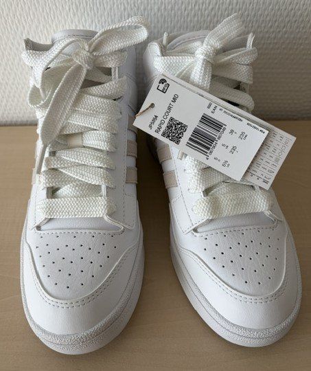 Adidas Scarpe da donna: ADIDAS RAPID COURT MID Gr. 38 – Nuovo e nell'imballaggio originale da Emmenbrücke venduto da Galerie 4
