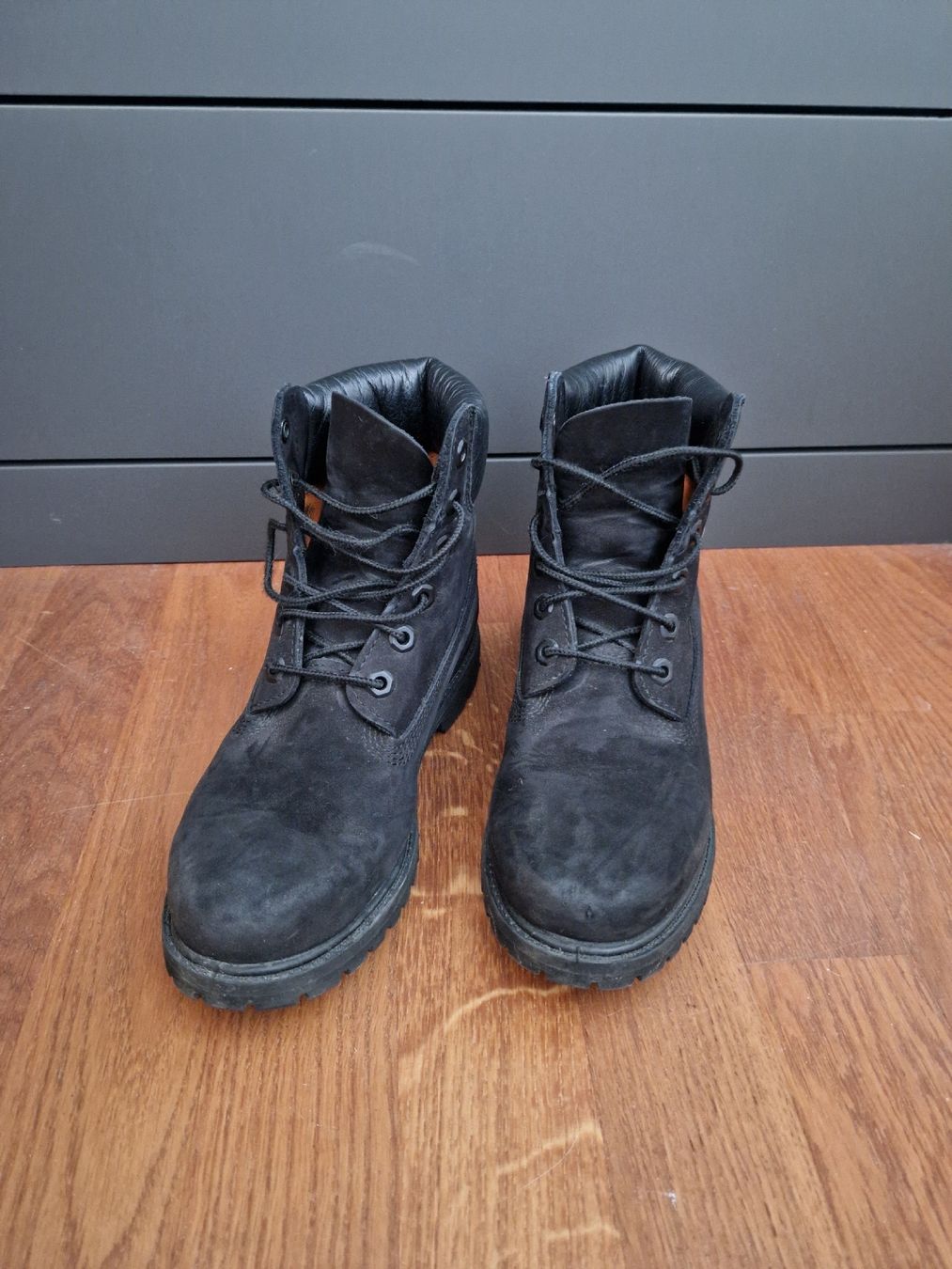 Timberland Scarpe da donna: Timberland Boots schwarz Gr. 37,5 – Usato da Frauenkappelen venduto da sarahgygax_