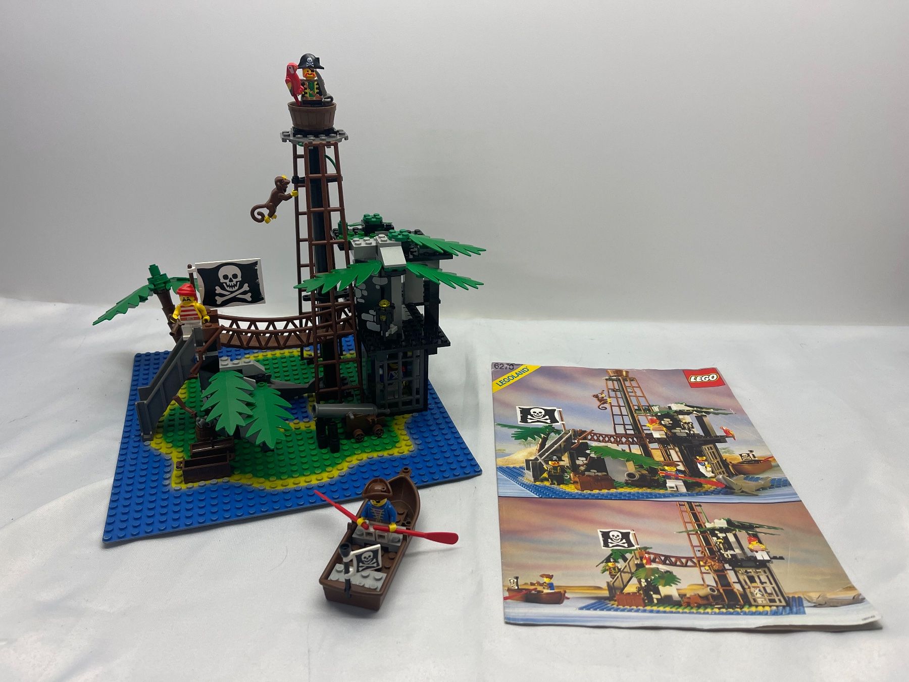 Lego Baukästen: Lego Pirates 6270 Forbidden Island – Gebraucht aus Burgdorf von Pistar