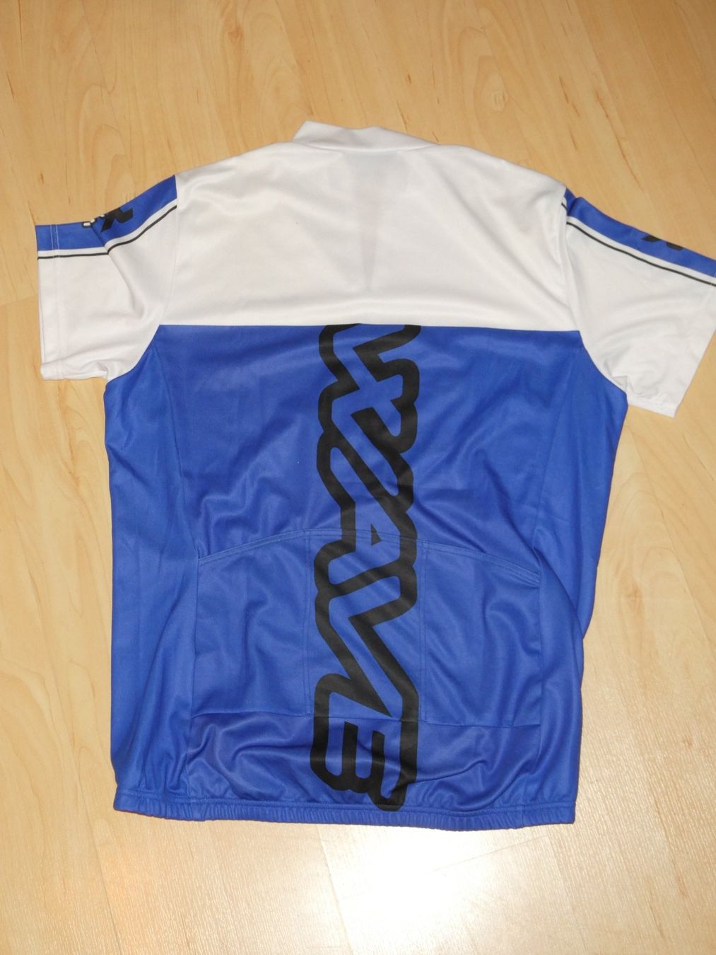 T-shirt: Veloshirt – Usato da Mels venduto da KOSL 2