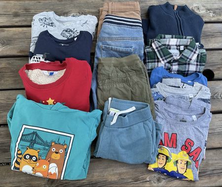 Kleiderpaket Jungen gemischte Kleidung Gr. 128 (Nr. 14)