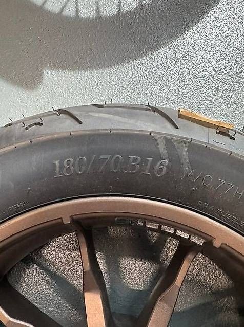Harley-Davidson Pneus & Kompletträder: Roues Harley Low rider – Gebraucht aus Chavannes-de-Bogis von sth_yzd6 1