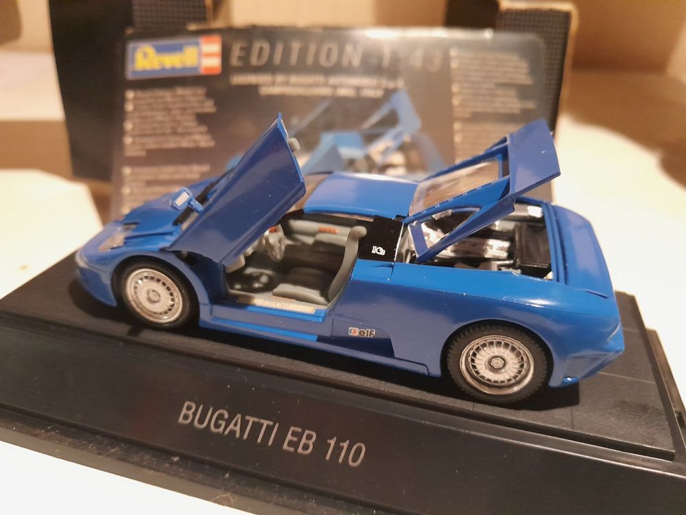 Revell 1:43 - Sedán a escala - Bugatti EB 110S - 8503