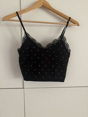 Top court noir avec dentelle XS