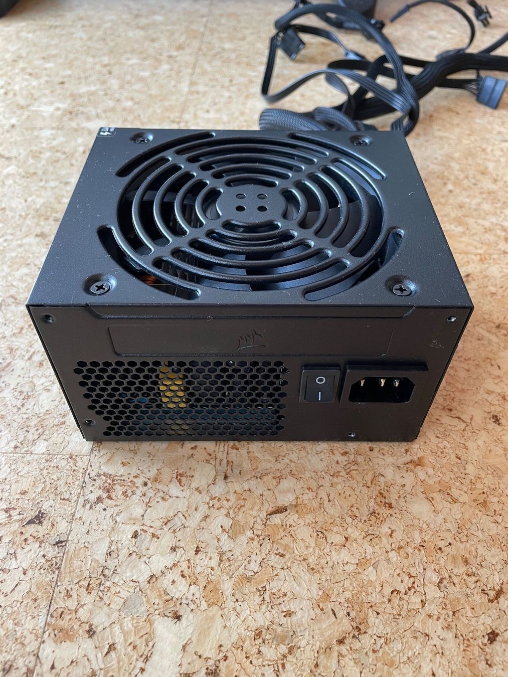 Corsair Composants électroniques: Corsair CX650 - 650W Netzteil – D'occasion à Lützelflüh-Goldb par phi_dpr9 3