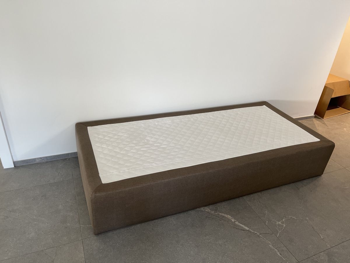 Sommiers: Bettbox – D'occasion à Wädenswil par ursweiss75