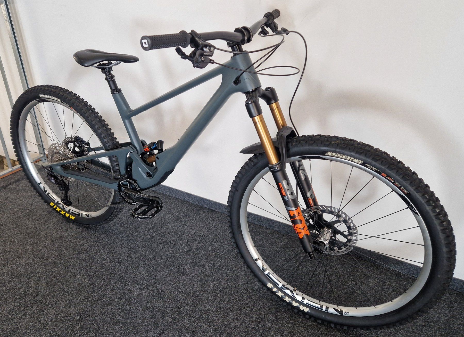 Velos: Scor 4060 LT XT Fox Factory 2022 Custom Gr. L – Neu (gemäss Beschreibung) aus Glattfelden von AebiCycles 1
