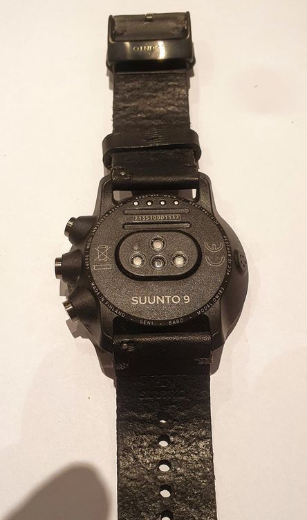 SUUNTO 9 BARO TITANIUM LEATHER | Acheter sur Ricardo