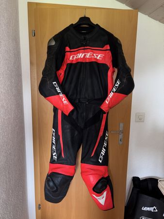 Dainese Motorrad Anzug 2Teilig rot schwarz Gr.58 gebraucht