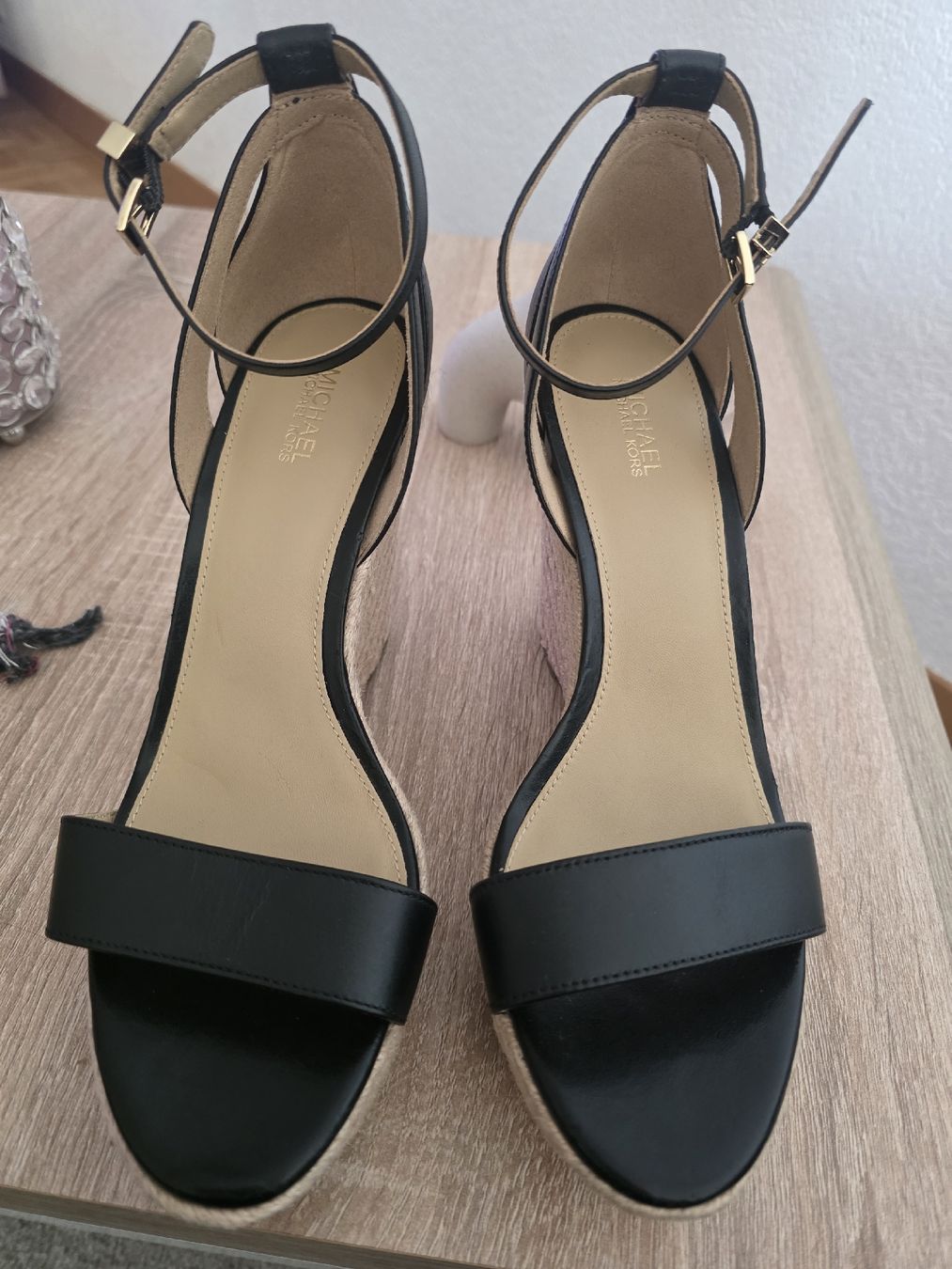 Michael Kors Scarpe da donna: Sandale Michael Kors wedge noir – Nuovo (secondo la descrizione) da Grand-Lancy venduto da ribeiro2110 1