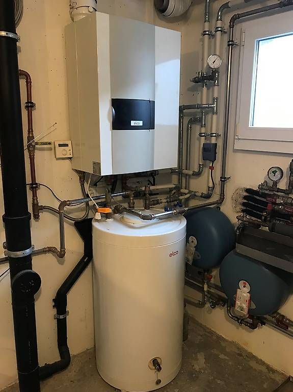 Radiatori: chaudière à gaz sans chauffe eau – Usato da Tolochenaz venduto da troika01