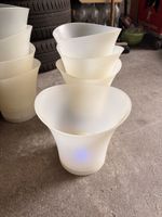 LED Pflanzgefässe Kunststoff weiss 22 cm 6 Stück gebraucht