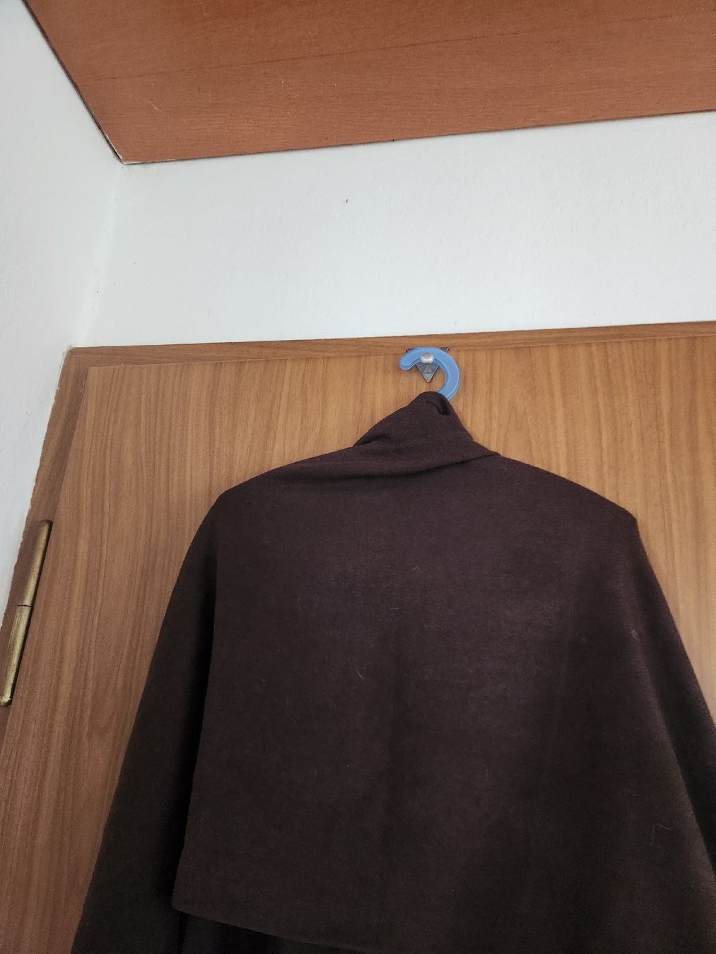 Foulard & Sciarpe: Echarpe marron 100% cachemire avec franges  – Usato da Niedergösgen venduto da Eva2410 2