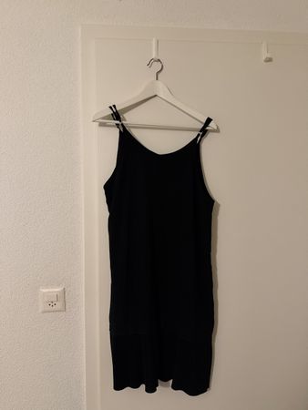 Damen Kleid schwarz mit Spaghettiträgern guter Zustand