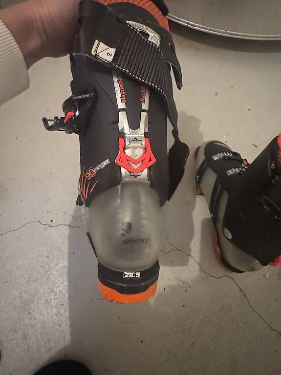 Scarpe da uomo: Skischuhe Gr 43 – Usato da St. Gallen venduto da mar_6jfn 1