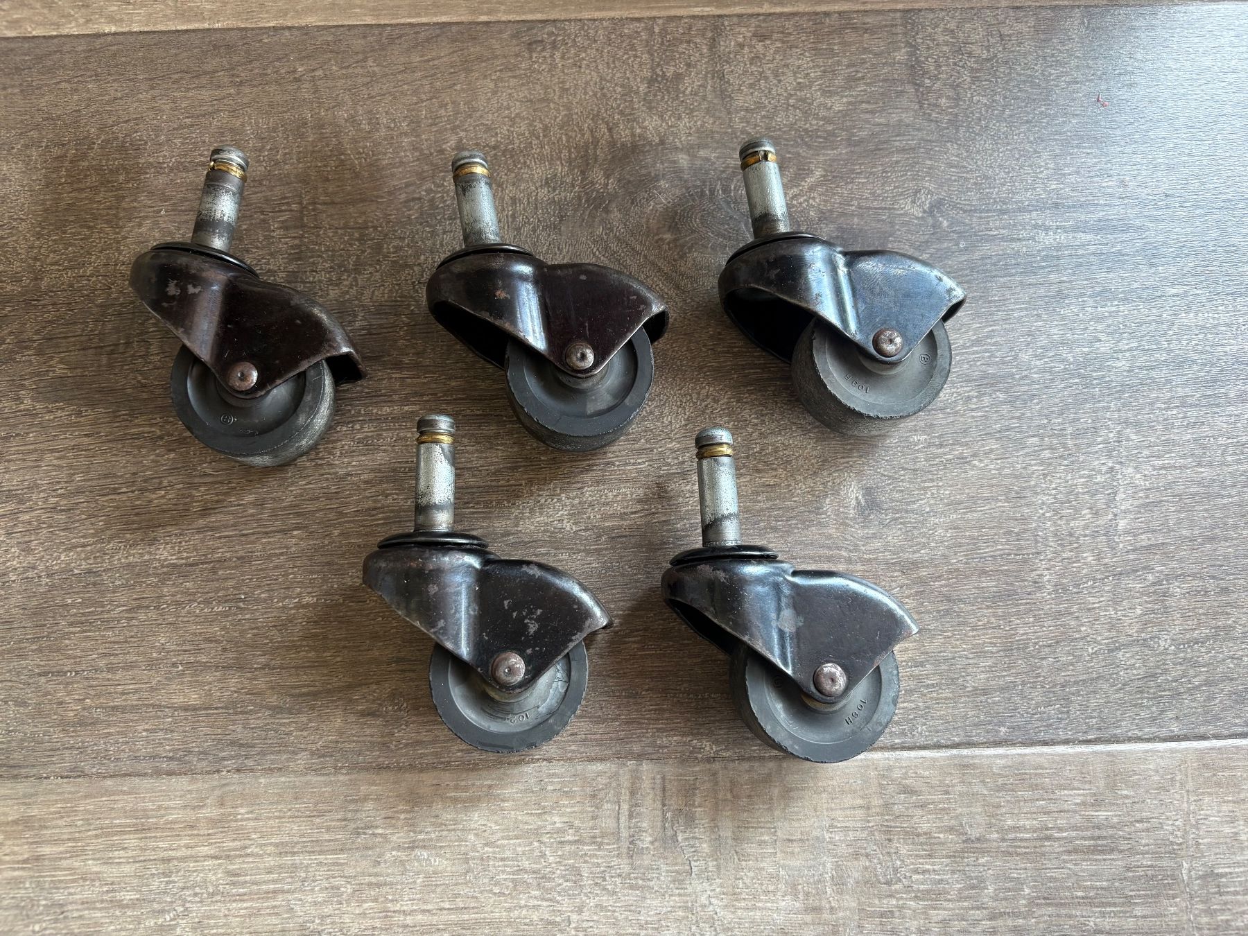 Altro per stoccaggio & trasporto: 5 Industrial, vintage Rollen Stuhlrollen – Usato da Schleinikon venduto da msfwmw2 9