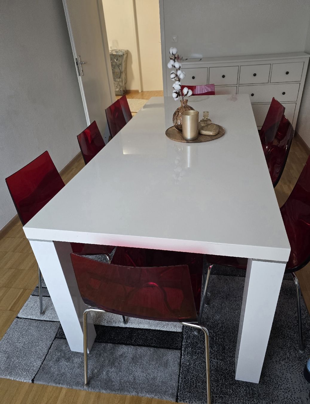 Tables: Esstisch mit 8 Stühlen – D'occasion à Riehen par Hasanberisha