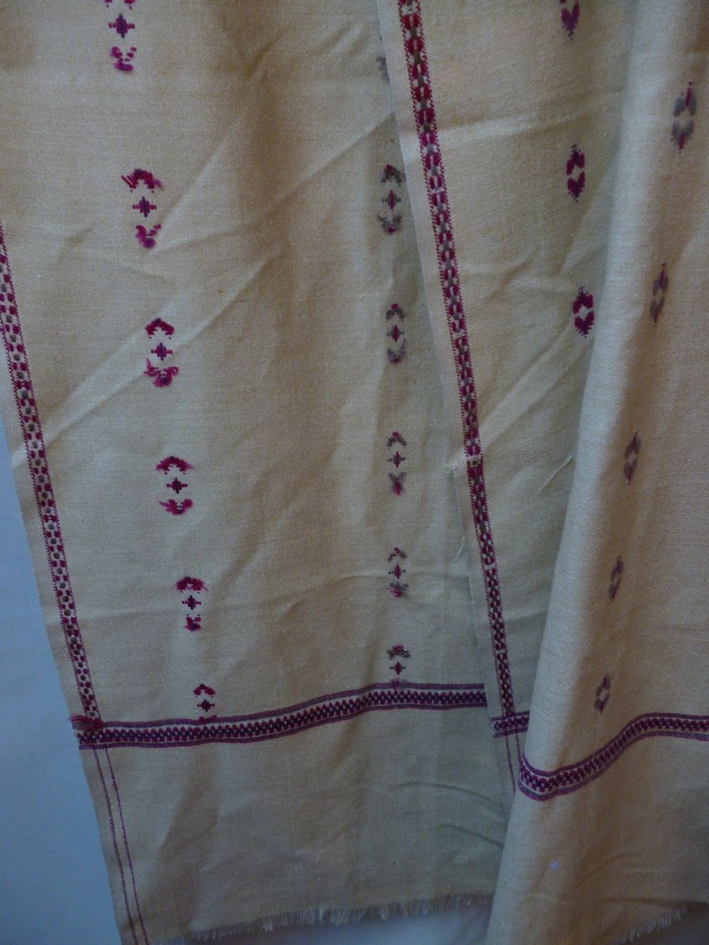 Foulard & Sciarpe: Belle écharpe, ancienne en laine  Inde – Usato da Montreux venduto da dodeskaden 1