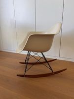 Eames Fiberglas Schaukelstuhl Beige Schale Herman Miller RAR