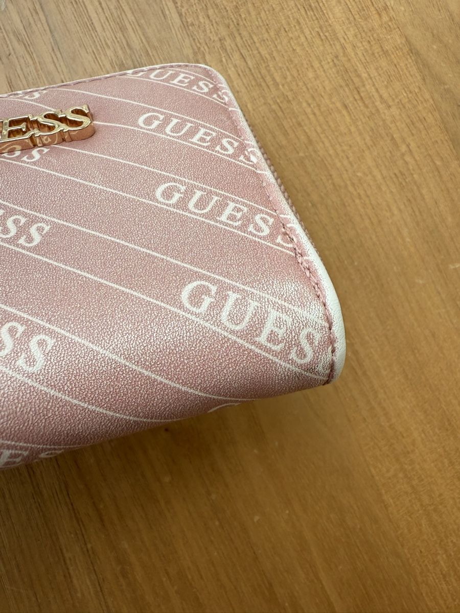 Guess Portamonete: Guess Portemonnaie – Usato da visp venduto da Kmemo1 1