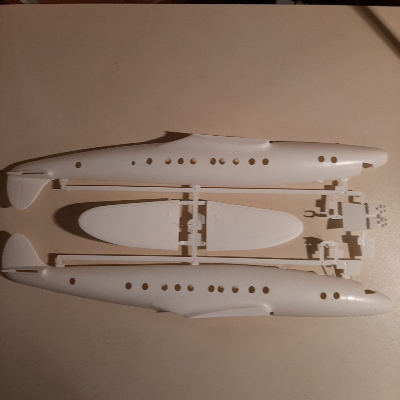Lockheed Modellbausätze & Standmodelle: 2528 ... Lockheed C-749 Constellation ... Heller 80381 – Neu (gemäss Beschreibung) aus Bonstetten von Benibanny59 3