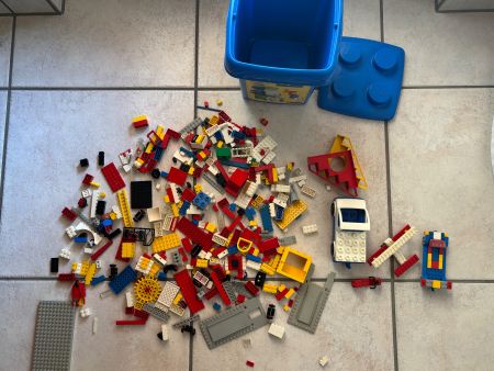 Lego Kiste mit verschieden bausteine
