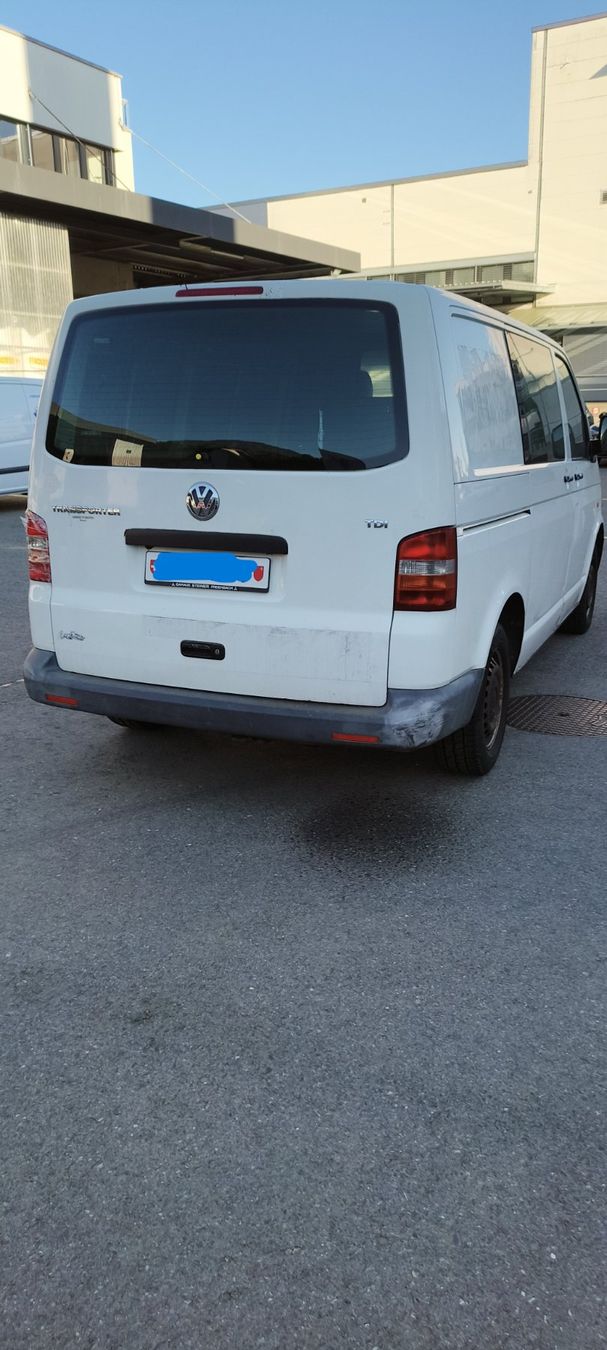 VW Nutzfahrzeuge: VW t5 Transporter – Gebraucht aus Freienbach von Aperol69 3