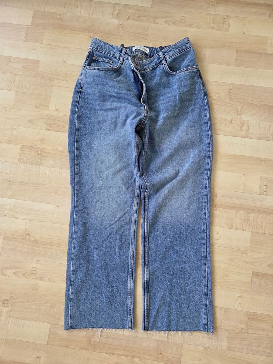 Zara Jeans: Zara Hose 42 – Nuovo (secondo la descrizione) da Brunnen venduto da meme001