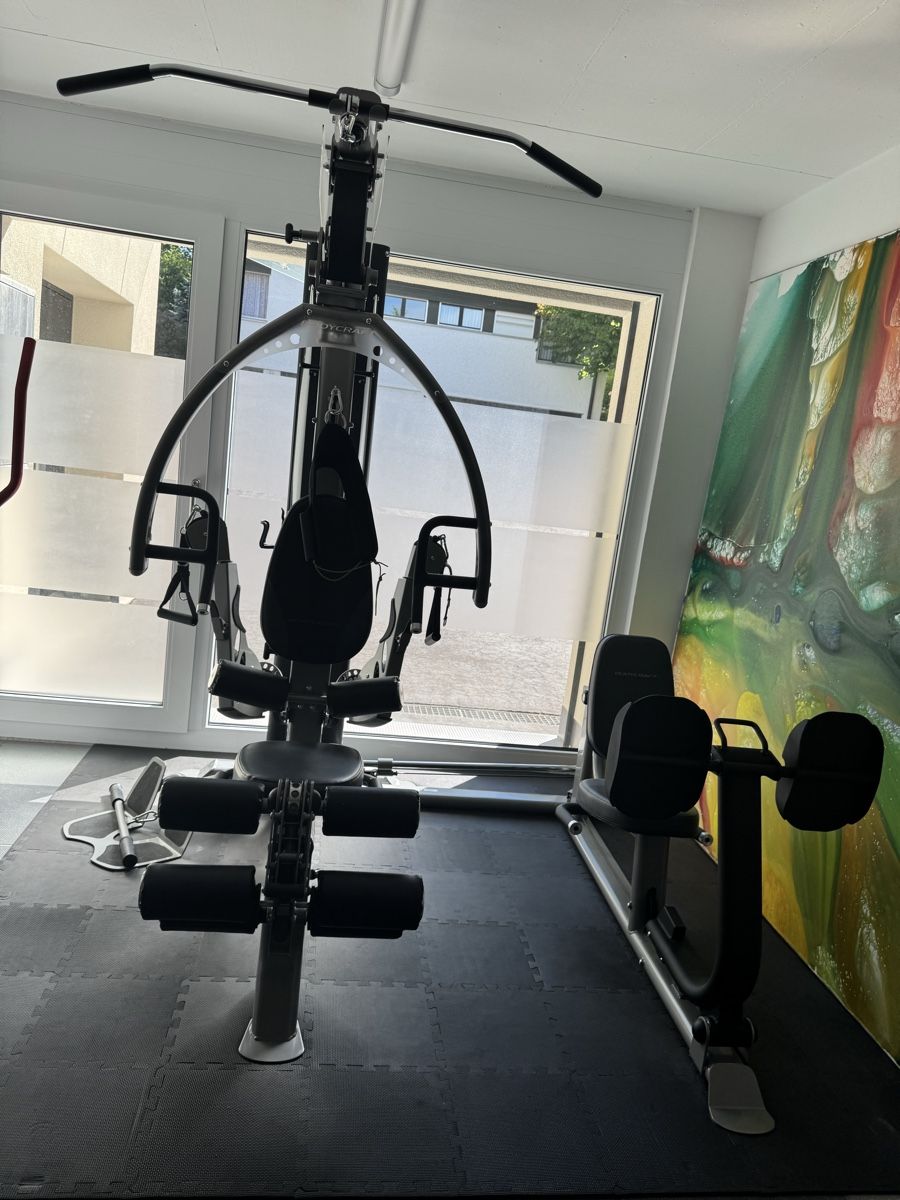 Hometrainer: BodyCraft Elite V5 Multistation mit Beinpresse – Usato da Bergdietikon venduto da LA-Sunshine