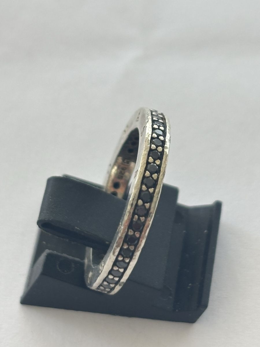 Thomas Sabo Anelli: Thomas Sabo Ring mit schwarzen Steinen Silber925 – Usato da Langnau am Albis venduto da flusspflege 3