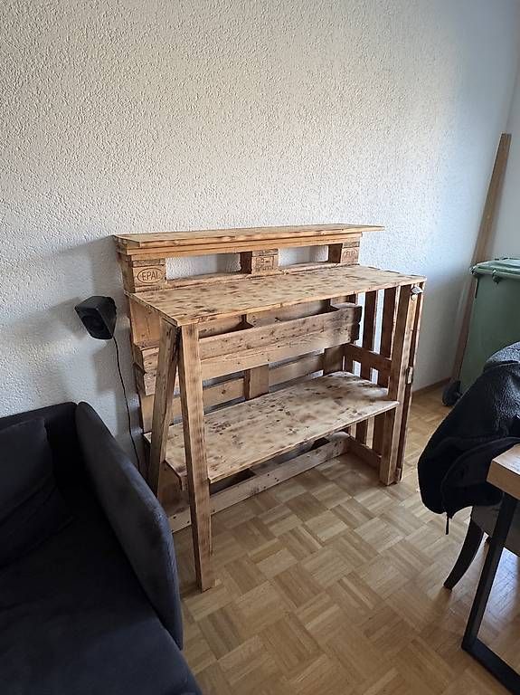 Allestimento di negozi e stand fieristici: Bar – Usato da Steffisburg venduto da FragNight