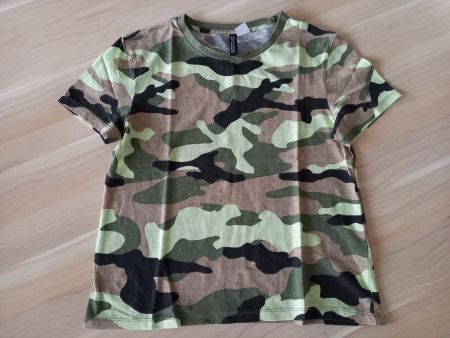 Leichtes T-Shirt in Grösse XS von H&M
