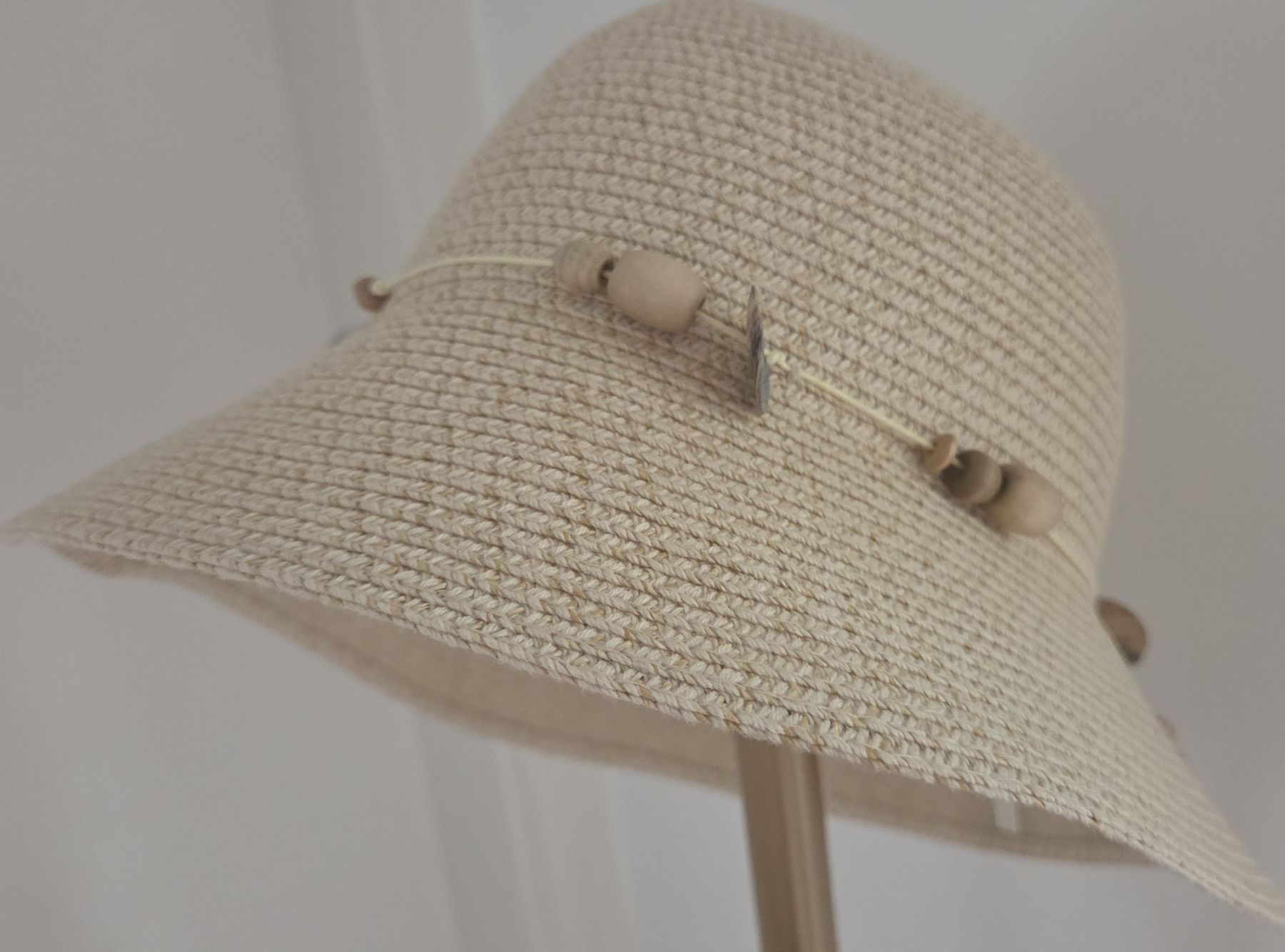 Chapeaux, bonnets & casquettes: Summer hat - Straw Hat with Beads – Neuf (Voir description) à Basel par nin_8vcy