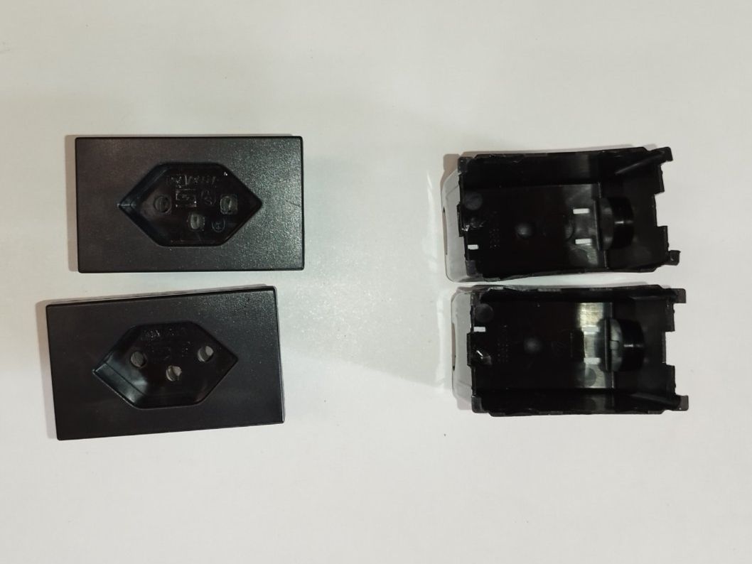 Spine: 2x T13 EB Steckdose inkl. Einbaubüchsen – gebraucht – Usato da Wallenwil venduto da Franc.Widmer