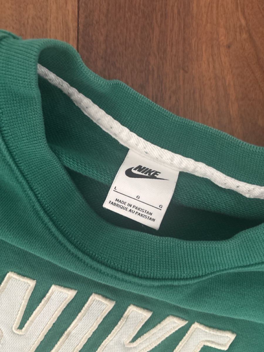 Nike Maglioni & Felpe: Pull Nike homme vert taille L, comme neuf – Nuovo (secondo la descrizione) da Porrentruy venduto da gui_kd9g 1