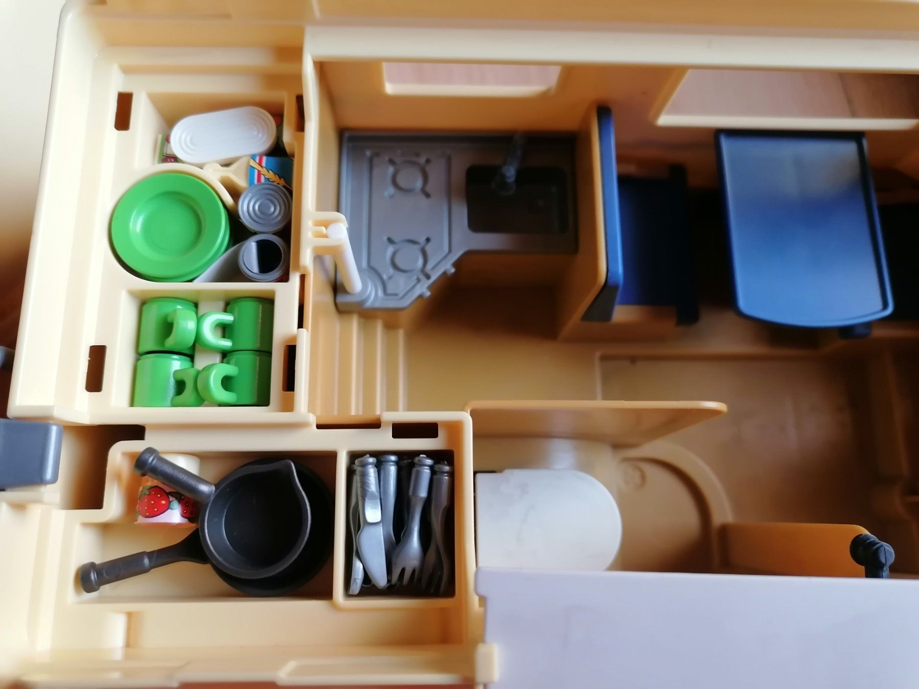 Playmobil Spielzeuge: Playmobil Camper – Gebraucht aus Meinisberg von  6