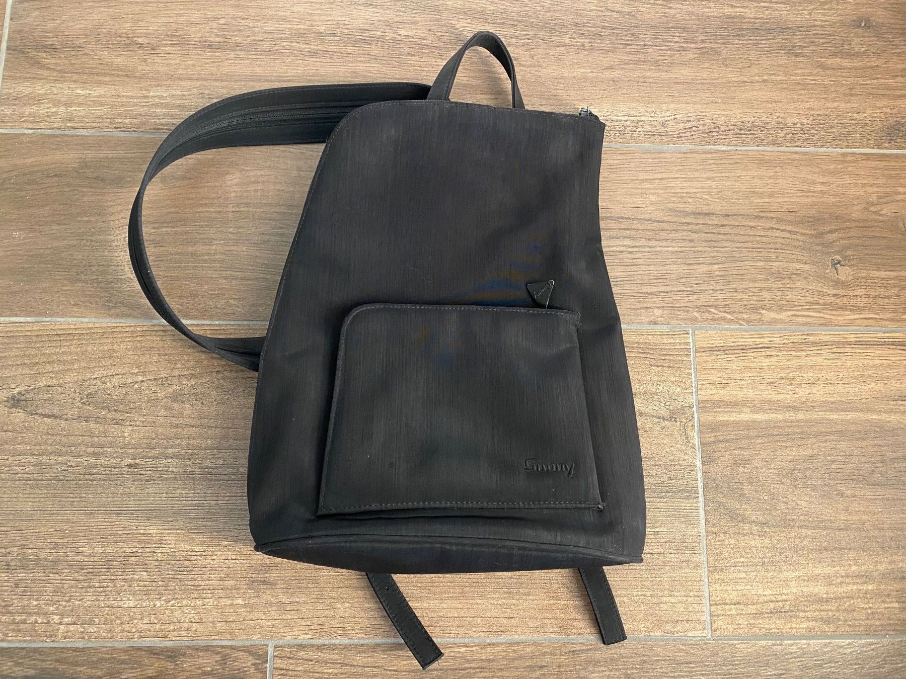 Rucksäcke: Sunny Rucksack Stoff schwarz – Gebraucht aus Pratteln von a23_j2gs 9