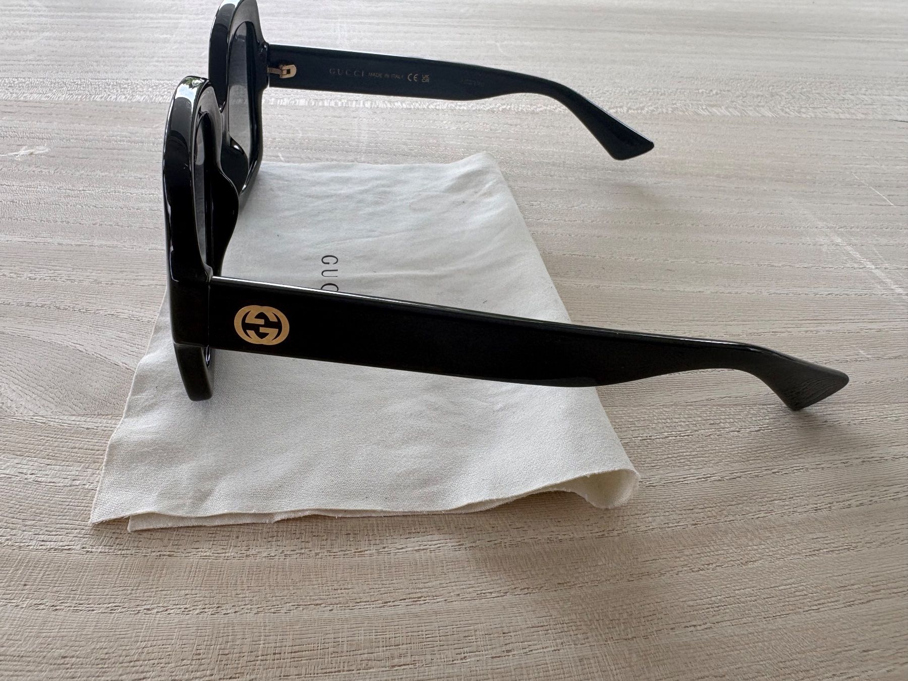 Brillen & Gläser: Sonnenbrille Gucci – Gebraucht aus Bottmingen von Vela3 2