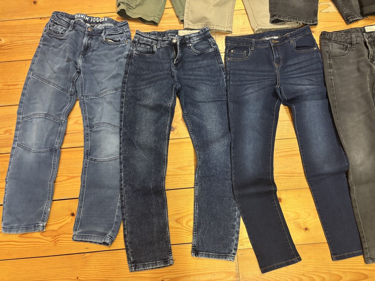 Lotti & Set di vestiti: Kleiderpaket Jungs, Grösse 146/152 – Usato da Büren an der Aare venduto da Nikito2001 5