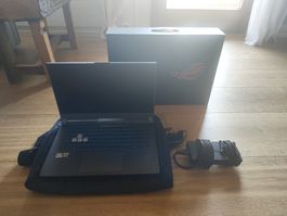 ASUS ROG Laptop 3060Rtx 300hz Bildschirm mit Tasche.