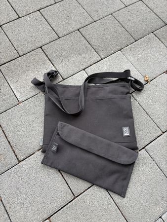 Zwei Taschen schwarz Marke Chrome neuwertig