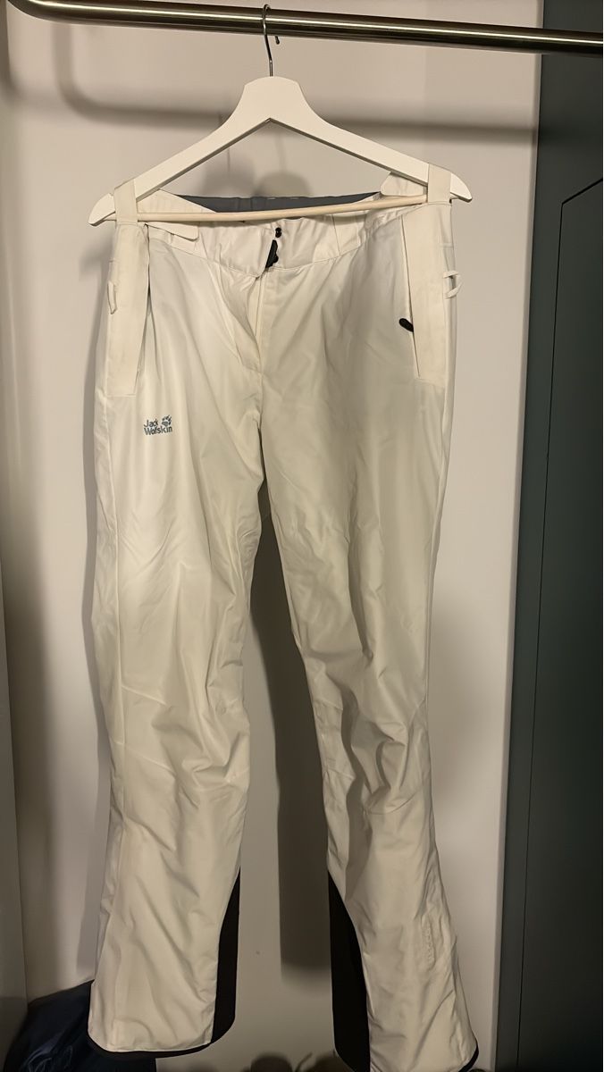 Jack Wolfskin Lotti di vestiti: Jack Wolfskin White Ski Pants - Size M - Perfect Condition! – Usato da Zürich venduto da yaq_c9vx