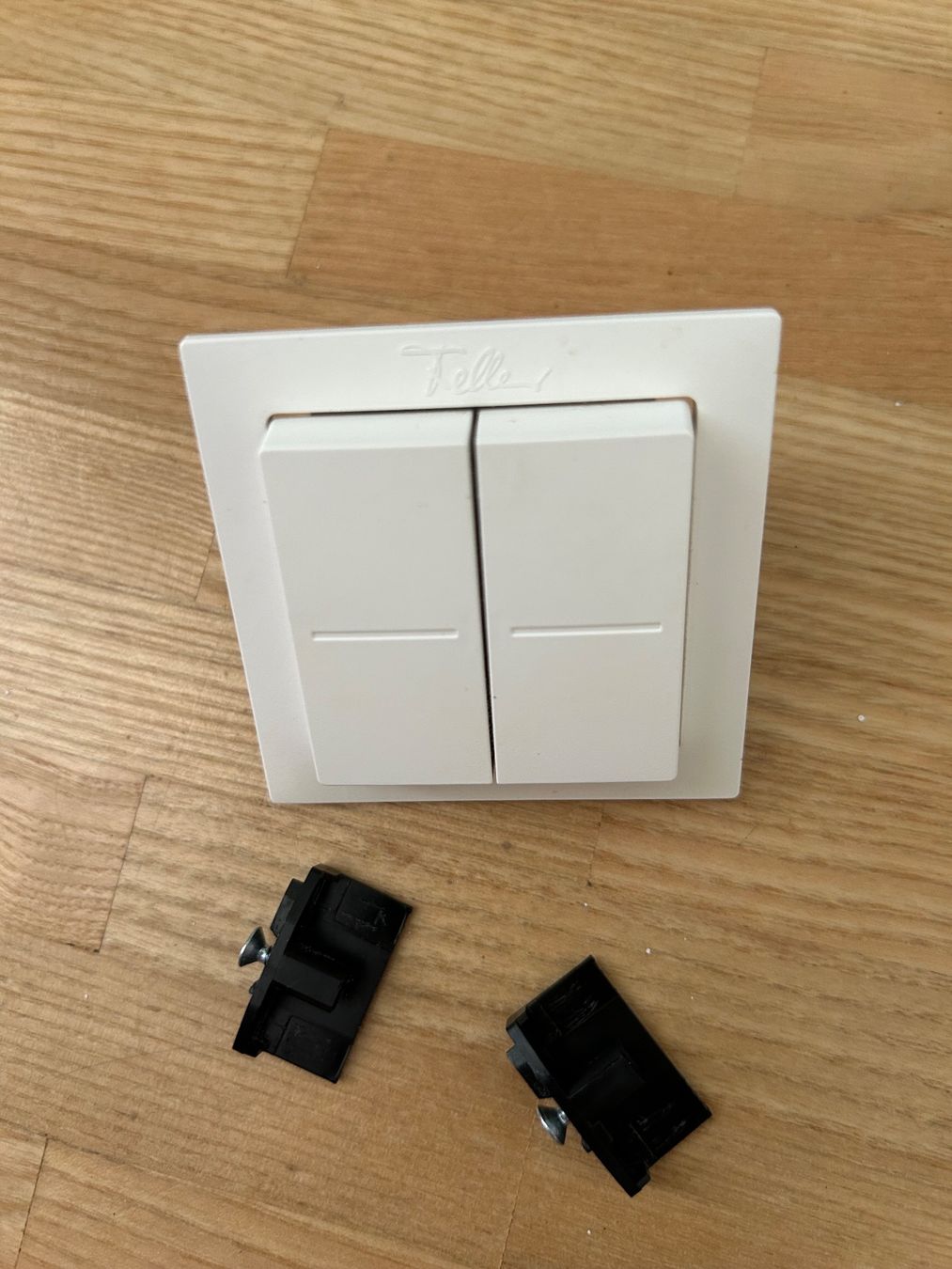 Feller Schalter: Feller Philips Hue EDZIO Smart Light Control neu – Neu und originalverpackt aus Seuzach von illnois