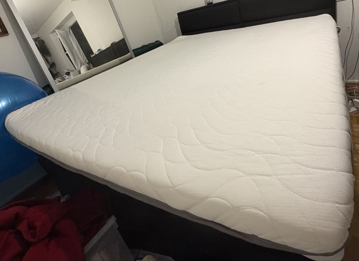 Matelas: Matratze Auflage Topper – D'occasion à Zürich par SwissMarket24