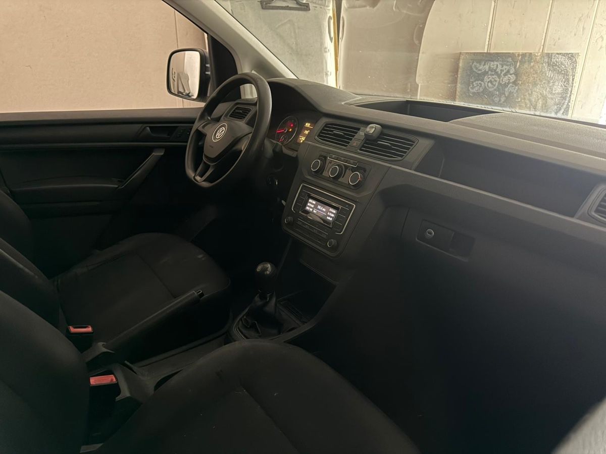 VW Veicoli commerciali: VW Caddy Lieferwagen – Usato da Belp venduto da Belper.1987 3
