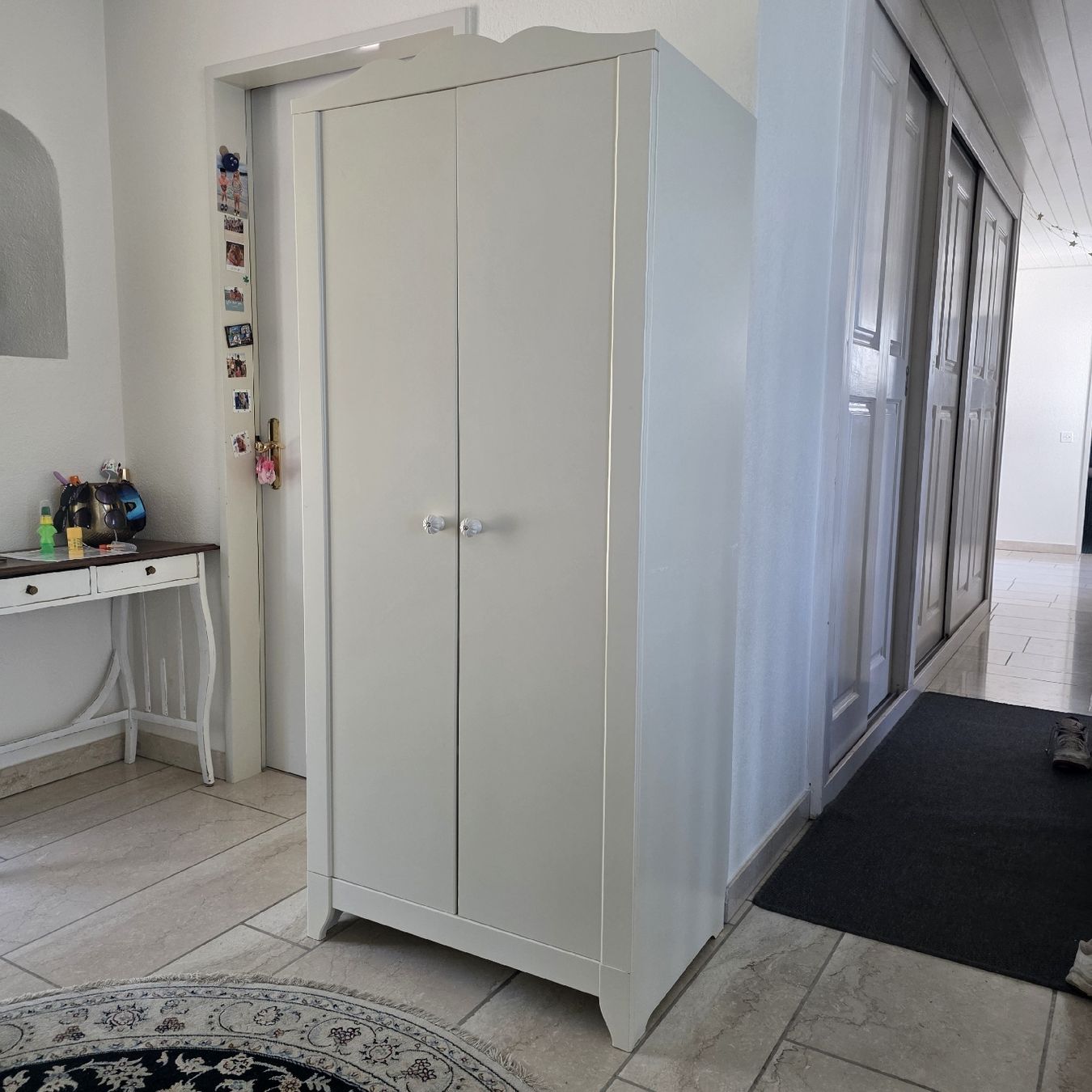 Ikea Armadi: Kinder (mädchen) Kleiderschrank – Usato da Schöftland venduto da Fuuux
