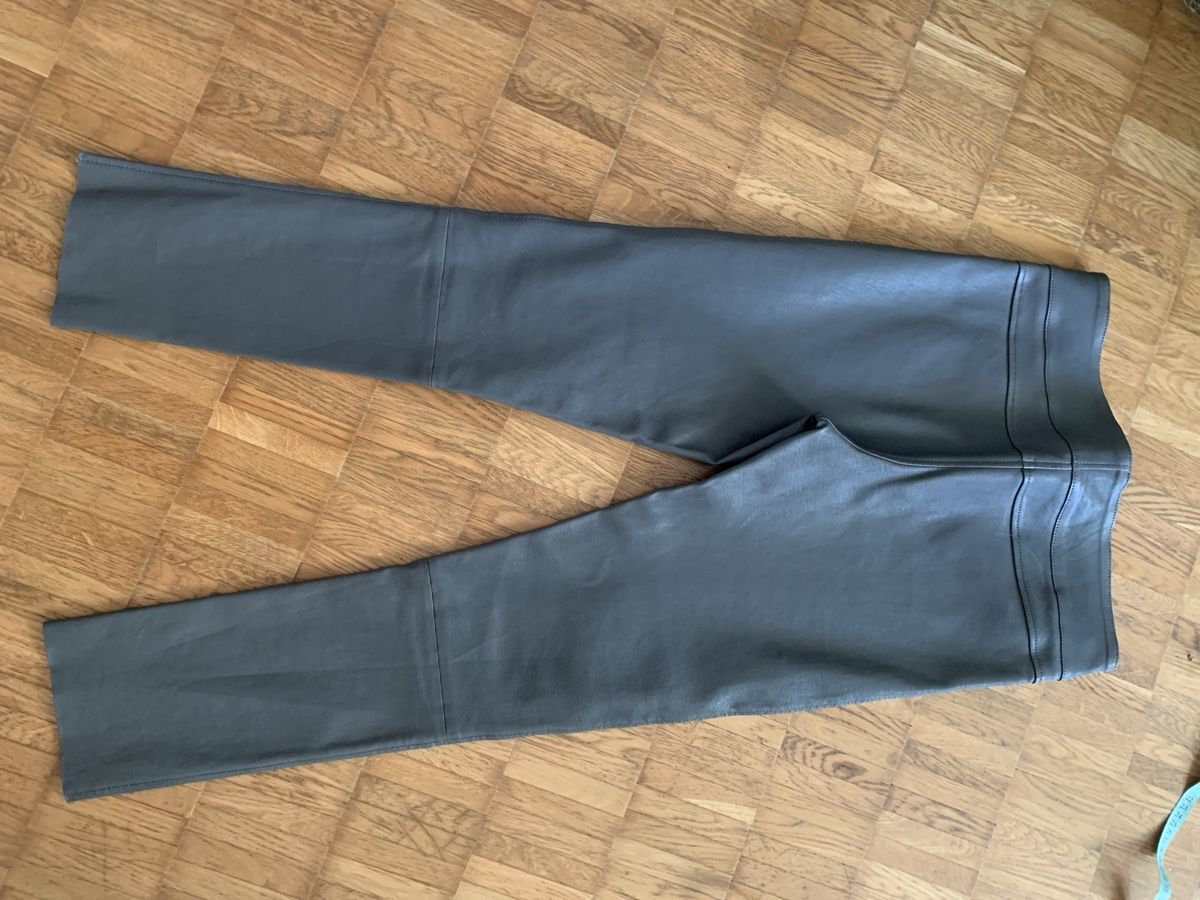 Leggings: SLY lederhose stretchy leggings – Usato da Zürich venduto da Nikuska32 3