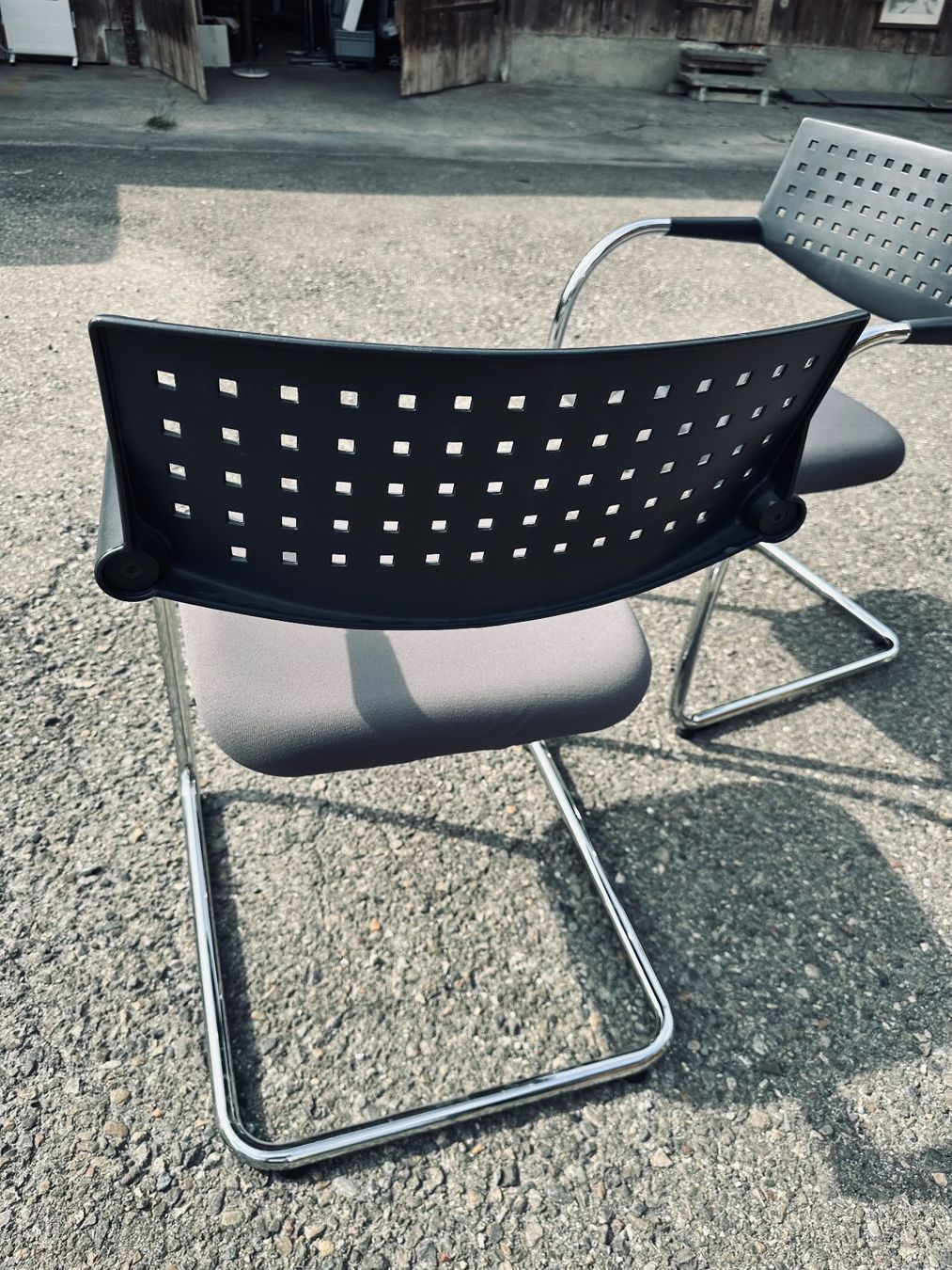 Vitra Sedie: 2 Vitra -Stühle, gut erhalten – Usato da Otelfingen venduto da Yossi-68 4
