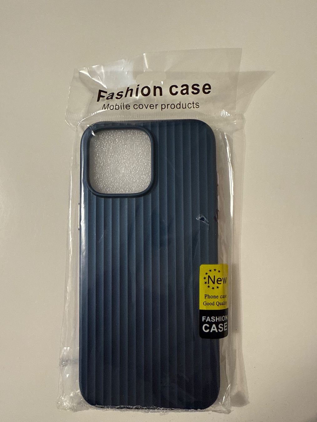 Topcase: IPHONE 16 PRO MAX CASE – Neu und originalverpackt aus Zürich von SWKA